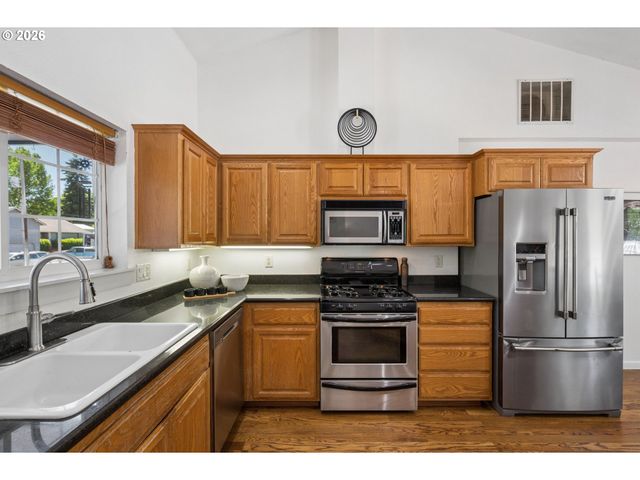 1288 CHERRY St, Vernonia, OR 97064