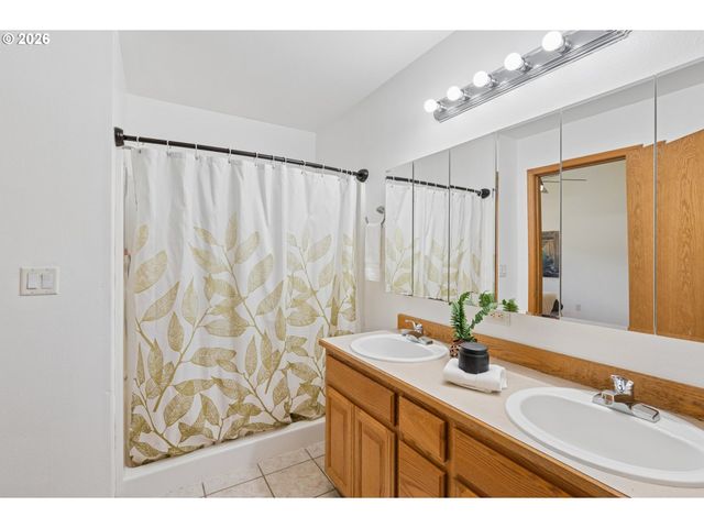 1288 CHERRY St, Vernonia, OR 97064