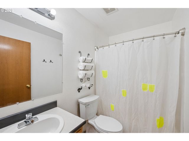 1288 CHERRY St, Vernonia, OR 97064