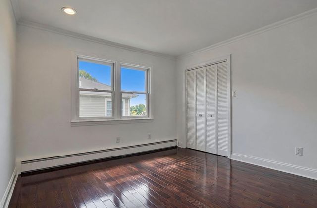 662 TEN EYCK AVE, Lyndhurst, NJ 07071
