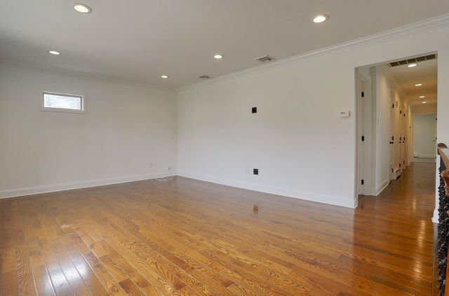 662 TEN EYCK AVE, Lyndhurst, NJ 07071