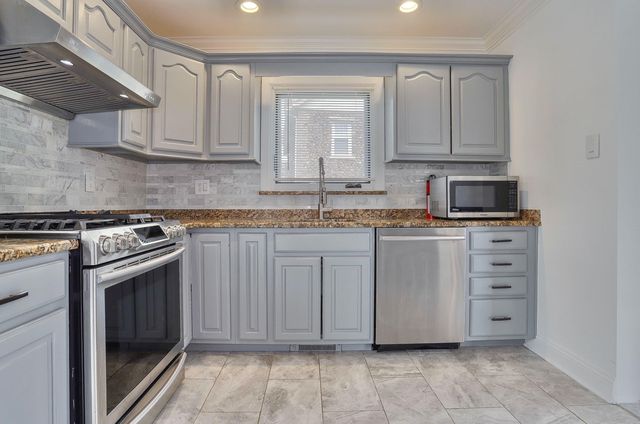 662 TEN EYCK AVE, Lyndhurst, NJ 07071