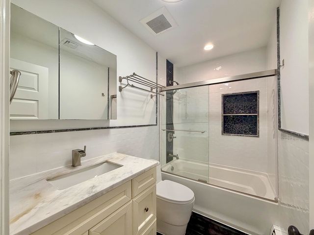662 TEN EYCK AVE, Lyndhurst, NJ 07071