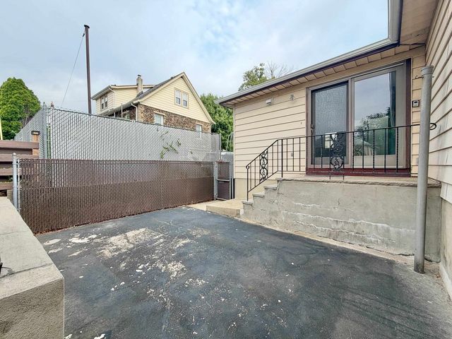 662 TEN EYCK AVE, Lyndhurst, NJ 07071