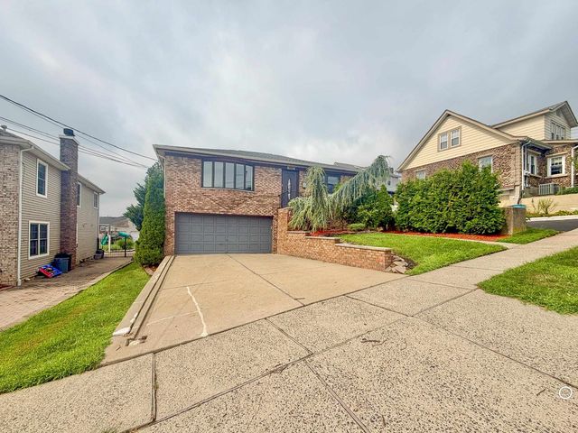662 TEN EYCK AVE, Lyndhurst, NJ 07071