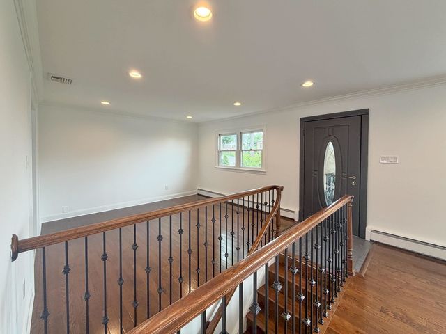 662 TEN EYCK AVE, Lyndhurst, NJ 07071