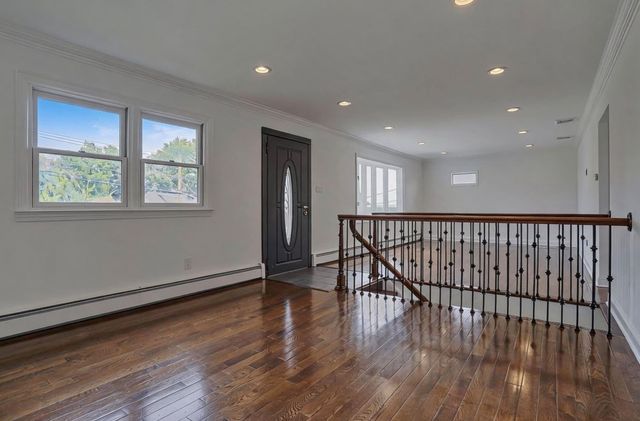 662 TEN EYCK AVE, Lyndhurst, NJ 07071