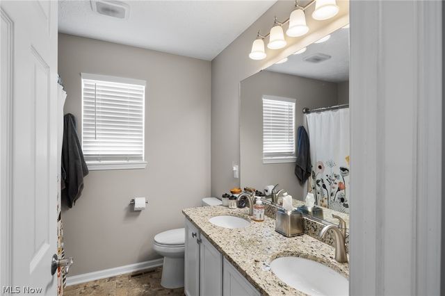 546 Brookstone Court, Copley, OH 44321
