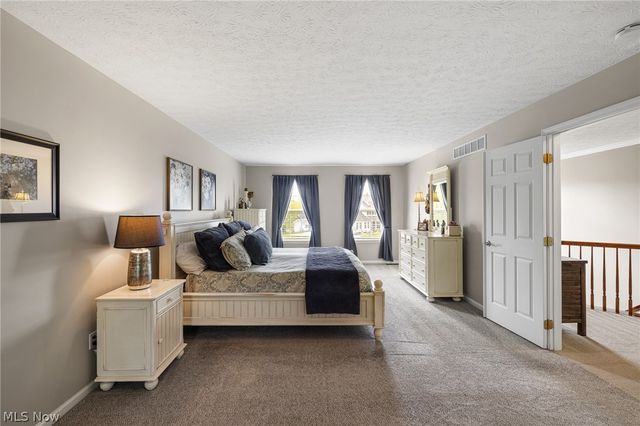 546 Brookstone Court, Copley, OH 44321
