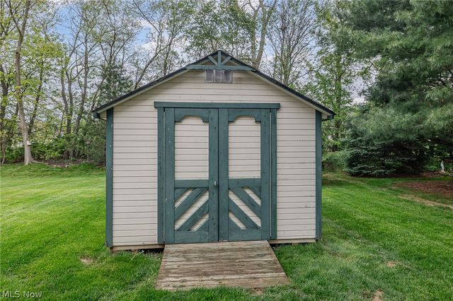 546 Brookstone Court, Copley, OH 44321