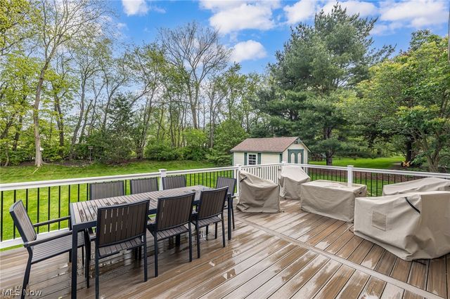 546 Brookstone Court, Copley, OH 44321
