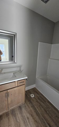 5186 N Toben Dr, Bel Aire, KS 67226