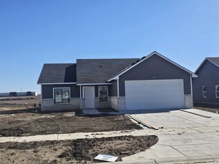 5186 N Toben Dr, Bel Aire, KS 67226