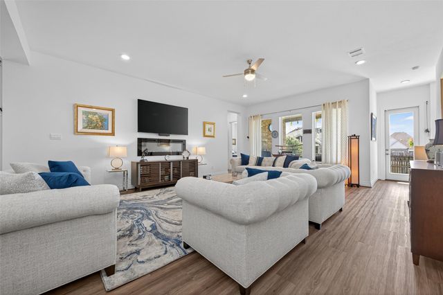 6014 Henry Hamlet Drive, Conroe, TX 77304