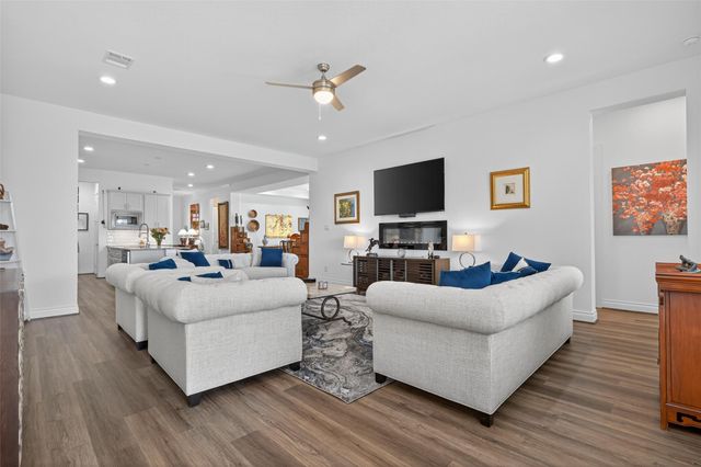 6014 Henry Hamlet Drive, Conroe, TX 77304