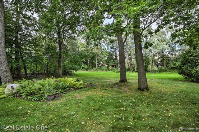 753 Medinah Drive, Rochester Hills, MI 48309