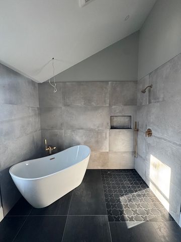 12 Bronx Road, Boston, MA 02132