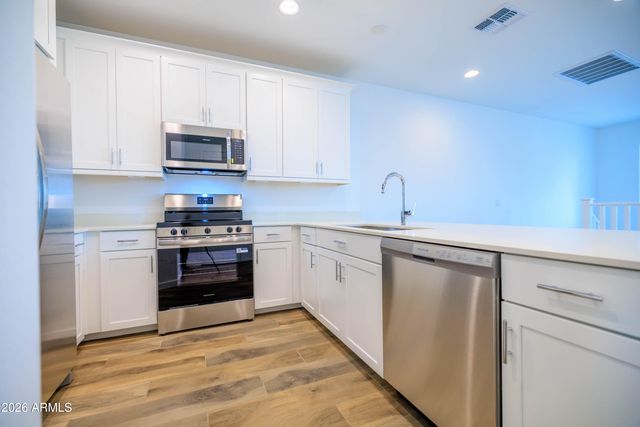 8149 E PETUNIA Avenue 1072, Mesa, AZ 85212