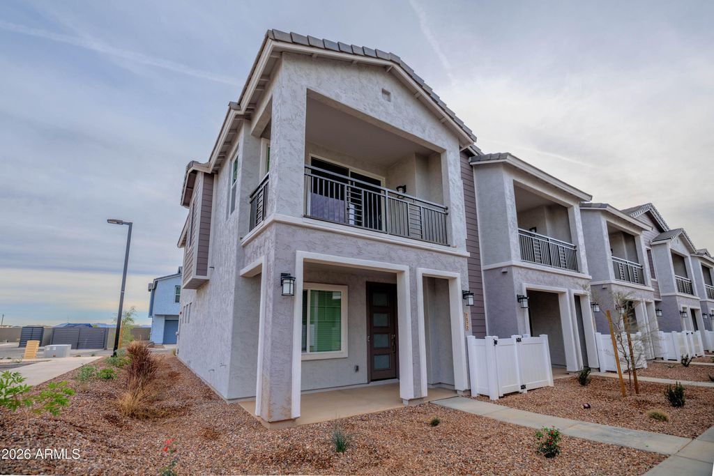 8149 E PETUNIA Avenue 1072, Mesa, AZ 85212