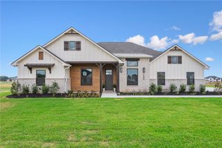 7888 Mathis Creek Drive, Bryan, TX 77808