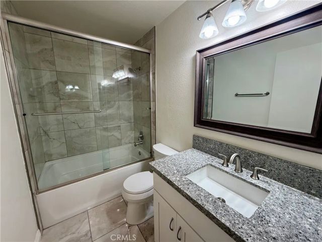 16 Moonlight, Irvine, CA 92603