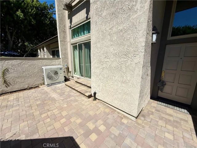 16 Moonlight, Irvine, CA 92603