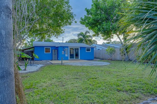 5135 NEWTON AVENUE S, Gulfport, FL 33707
