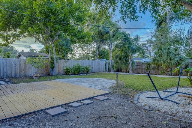 5135 NEWTON AVENUE S, Gulfport, FL 33707