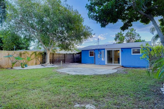 5135 NEWTON AVENUE S, Gulfport, FL 33707