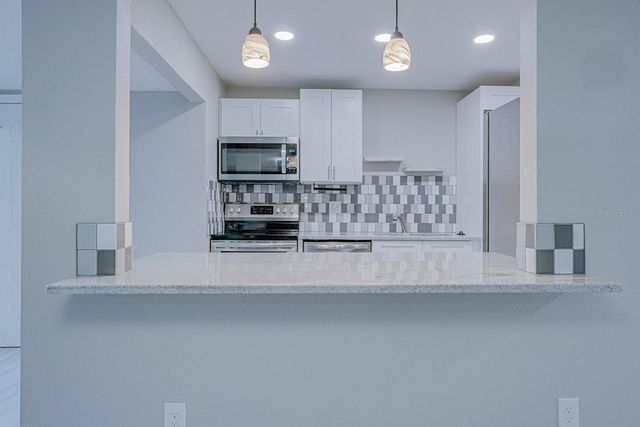 5135 NEWTON AVENUE S, Gulfport, FL 33707
