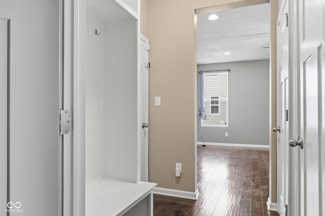 6258 Colonial Drive, Whitestown, IN 46075