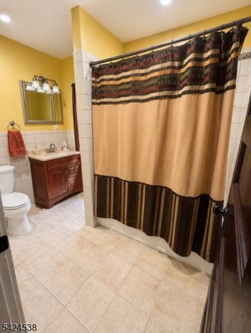 38 Emerson St, East Orange City, NJ 07018