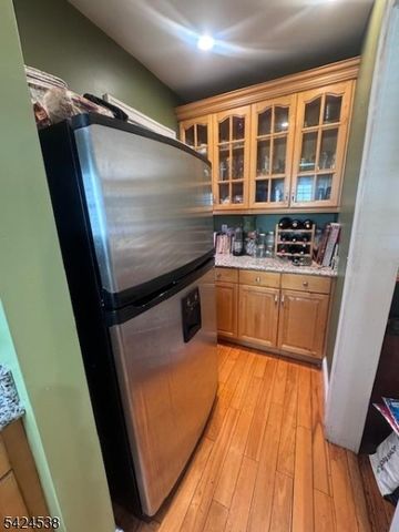 38 Emerson St, East Orange City, NJ 07018