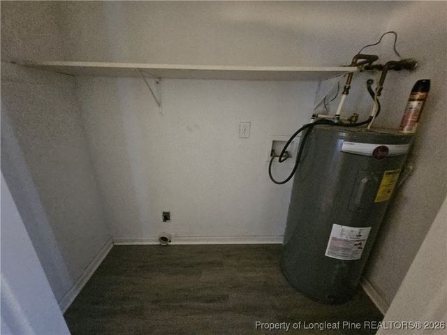 735 Hedgelawn Way, Fayetteville, NC 28311