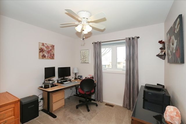 1335 Gentry Road, Hoffman Estates, IL 60169