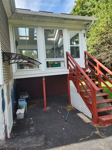 8 Nelson Park Drive, Worcester, MA 01605