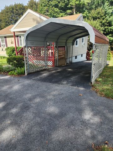 8 Nelson Park Drive, Worcester, MA 01605