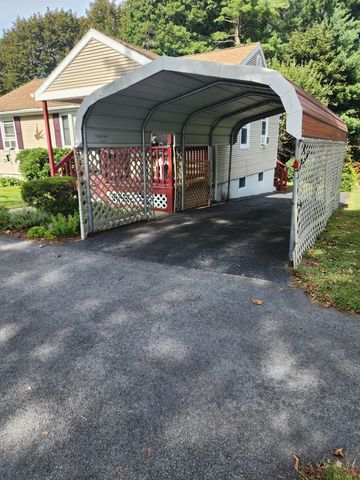 8 Nelson Park Drive, Worcester, MA 01605