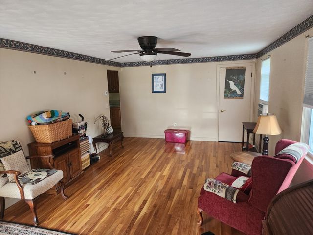8 Nelson Park Drive, Worcester, MA 01605