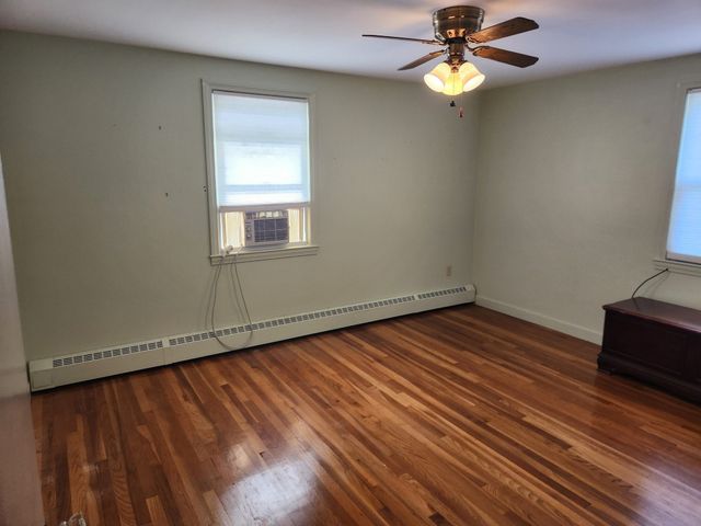 8 Nelson Park Drive, Worcester, MA 01605