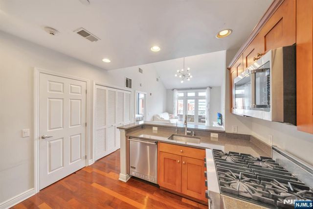 7400 River Road 419, North Bergen, NJ 07047