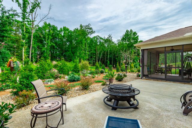11944 Herons Haven Drive, Soddy Daisy, TN 37379