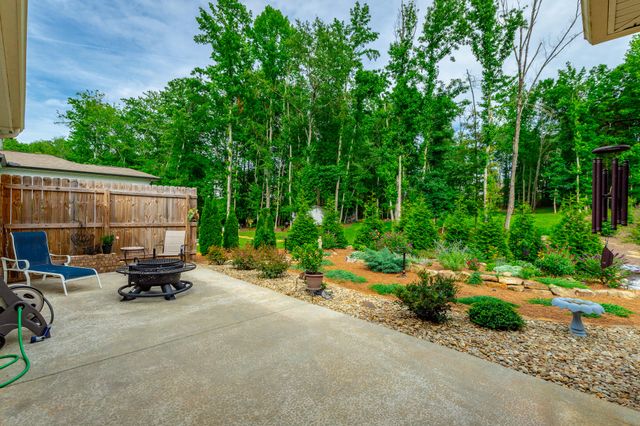 11944 Herons Haven Drive, Soddy Daisy, TN 37379