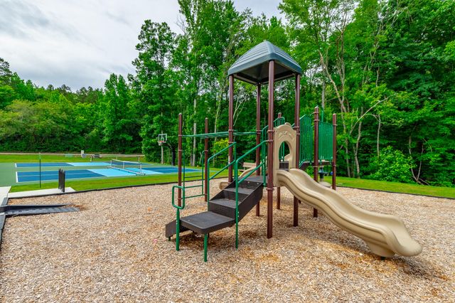 11944 Herons Haven Drive, Soddy Daisy, TN 37379