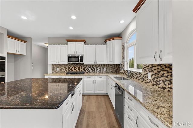 76 Brook Hollow Court, O'fallon, MO 63366