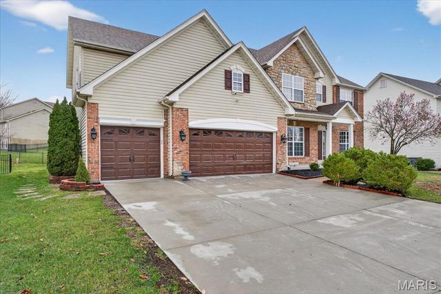 76 Brook Hollow Court, O'fallon, MO 63366