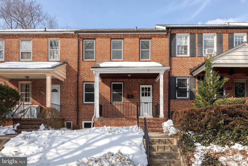 3918 BEECH AVE, Baltimore, MD 21211