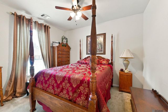 422 E Great Haven St, Gonzales, LA 70737