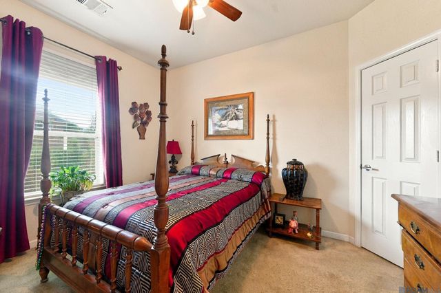 422 E Great Haven St, Gonzales, LA 70737