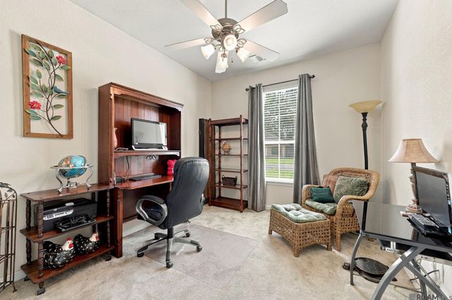 422 E Great Haven St, Gonzales, LA 70737